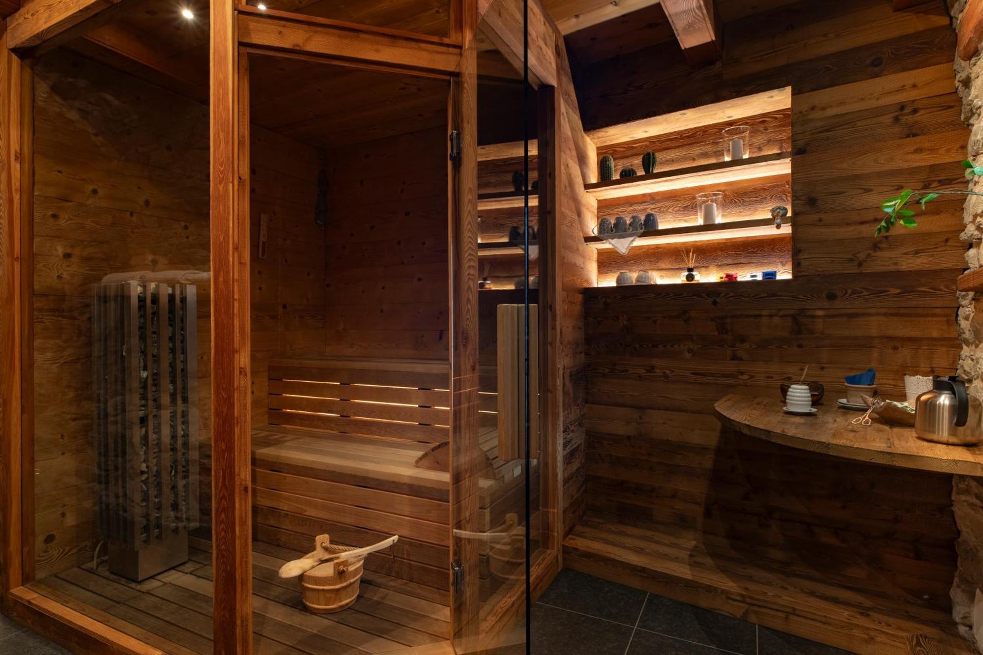 Au Coeur Du Village Chambres D'Hotes & Spa Arnad Exterior photo